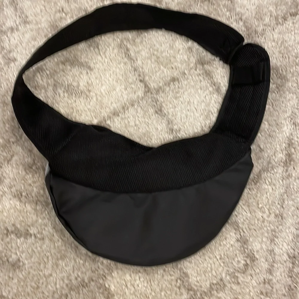 COPY - NWOT SLING DOG CARRIER